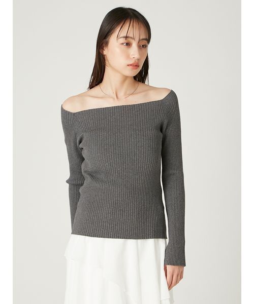 FRAY I.D（フレイアイディー）の「オフショルデコルテリブニット／ウォッシャブル（ニット/セーター・レディース・オフホワイト/グレー/ブラック/レッド・F）」の6枚目の写真