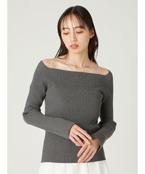 FRAY I.D（フレイアイディー）の「オフショルデコルテリブニット／ウォッシャブル（ニット/セーター・レディース・オフホワイト/グレー/ブラック/レッド・F）」の3枚目の写真