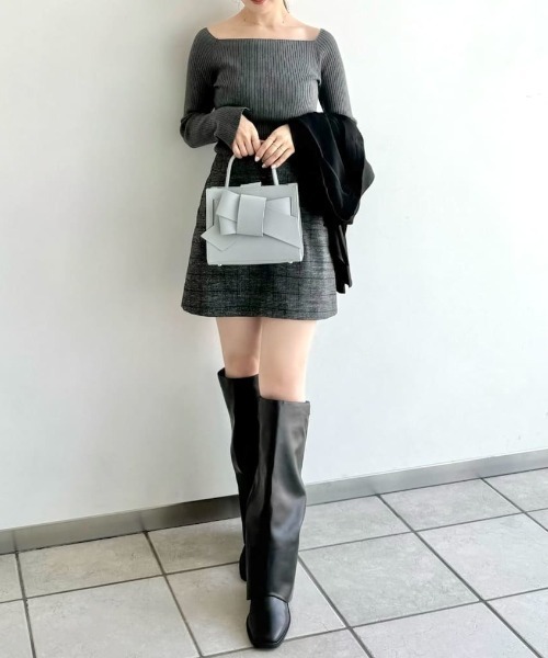 FRAY I.D（フレイアイディー）の「オフショルデコルテリブニット／ウォッシャブル（ニット/セーター・レディース・オフホワイト/グレー/ブラック/レッド・F）」の20枚目の写真