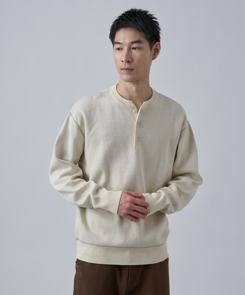 B.C STOCK（ベーセーストック）の「【ANTS & ELEPHANTS】2トーン スウェットライクヘンリーネックニット（ニット/セーター・メンズ・ブラック/グレー/グリーン/アイボリー/ベージュ系その他・MEDIUM/LARGE）」の2枚目の写真