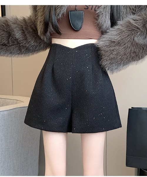 semuse(セミューズ)の「ラメハイウェストショートパンツ(その他パンツ・レディース・グレー/ブラック・M/S)」の10枚目の写真