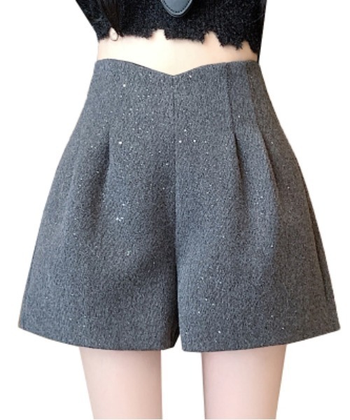 semuse(セミューズ)の「ラメハイウェストショートパンツ(その他パンツ・レディース・グレー/ブラック・M/S)」の13枚目の写真