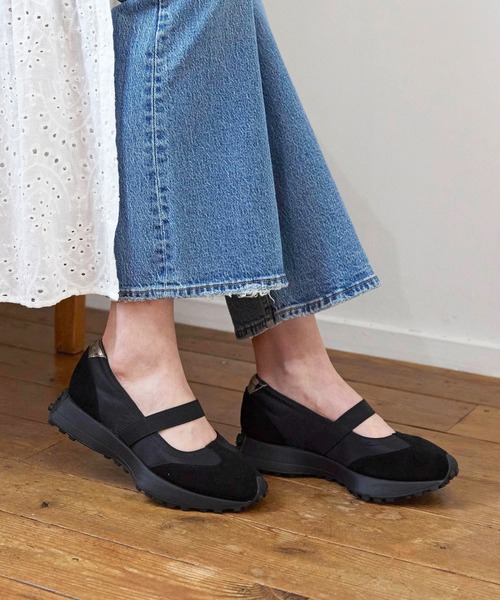 Minnetonka(ミネトンカ)の「【MINNETONKA/ミネトンカ】 メリージェーンスニーカー 25M06(スニーカー・レディース・ブラック/シルバー/ダークグレー/アイボリー・6/8/9/7/10)」の1枚目の写真