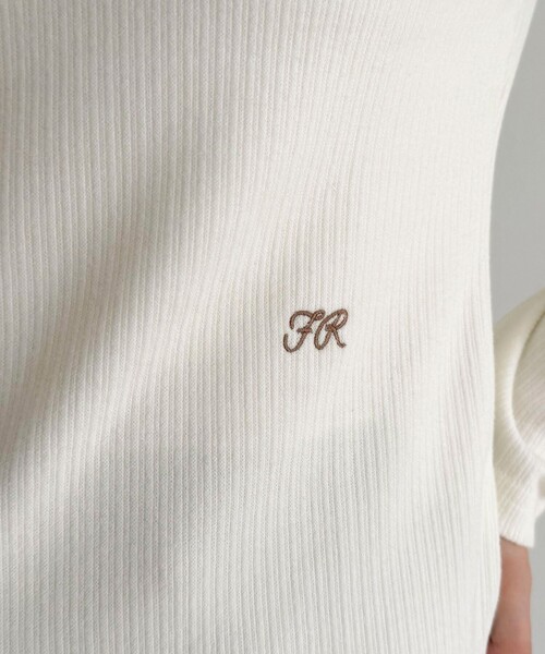 fredy emue（フレディエミュ）の「起毛テレココンパクトプルオーバー（Tシャツ/カットソー・レディース・ブラック/グレー/オフホワイト/ベージュ・38）」の6枚目の写真