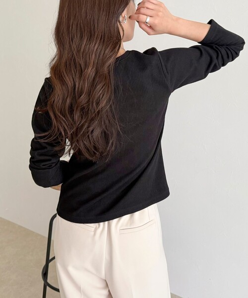 fredy emue（フレディエミュ）の「起毛テレココンパクトプルオーバー（Tシャツ/カットソー・レディース・ブラック/グレー/オフホワイト/ベージュ・38）」の22枚目の写真