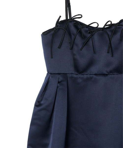 ANDRESD(アンドレスド)の「リボンパフィーボリュームドレス / ribbons puffy volume dress(ドレス・レディース・ネイビー/ブラック・S/M/L)」の6枚目の写真