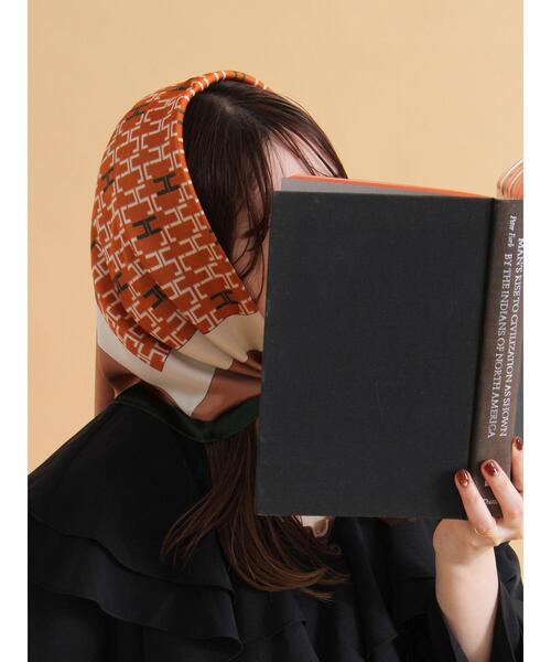 ehka sopo（エヘカソポ）の「幾何柄スカーフ（ストール/ショール・レディース・ブラウン・F）」の2枚目の写真