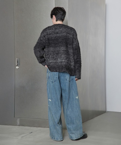 ASTRONOMY（アストロノミー）の「グラデーション起毛加工クルーネックニット（ニット/セーター・メンズ・グレー/ブルー/ブルー系2/テラコッタ/ブラック系2/ワイン/ダークブラウン/ブラック・S/M/L/XL）」の15枚目の写真