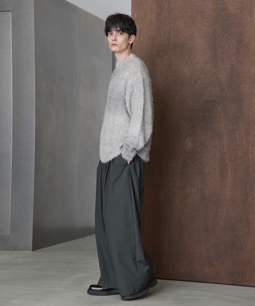 ASTRONOMY（アストロノミー）の「グラデーション起毛加工クルーネックニット（ニット/セーター・メンズ・グレー/ブルー/ブルー系2/テラコッタ/ブラック系2/ワイン/ダークブラウン/ブラック・S/M/L/XL）」の22枚目の写真