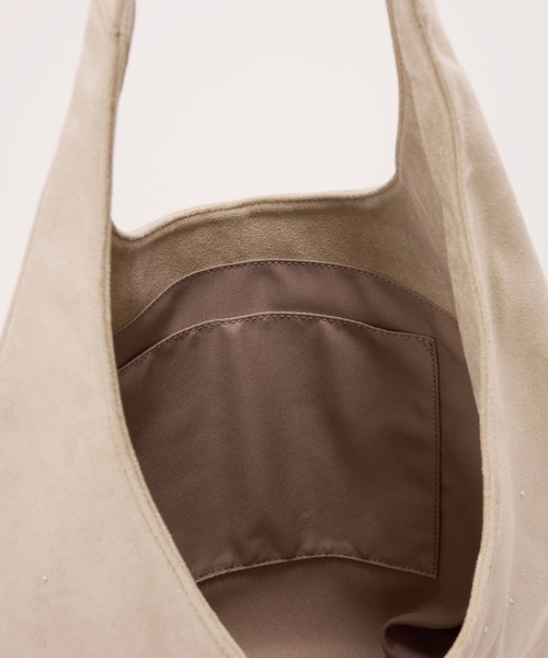 EFOLE(エフォル)の「【ZOZO限定】One shoulder suede bag/ワンショルダースエードバッグ(ショルダーバッグ・レディース・ブラウン/ベージュ・FREE)」の7枚目の写真