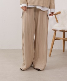 emesuelee（エメスーリー）の「プリーツパンツ（その他パンツ）」