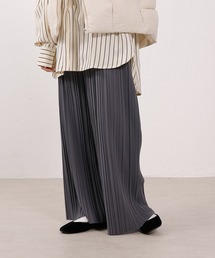 emesuelee（エメスーリー）の「プリーツパンツ（その他パンツ）」