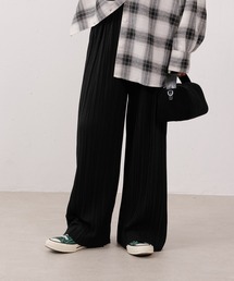 emesuelee（エメスーリー）の「プリーツパンツ（その他パンツ）」