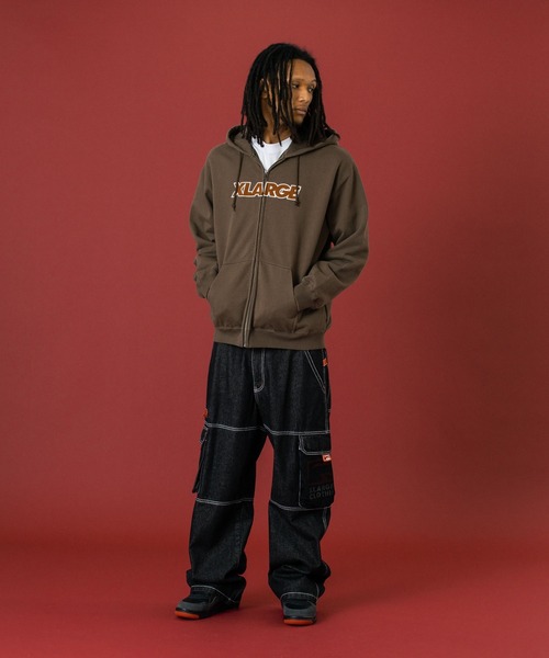 XLARGE(エクストララージ)の「STANDARD LOGO ZIP UP HOODED SWEATSHIRT(パーカー・メンズ・ブラック/ネイビー/アッシュ/ブラウン・XXL/XL/L/M/S)」の8枚目の写真