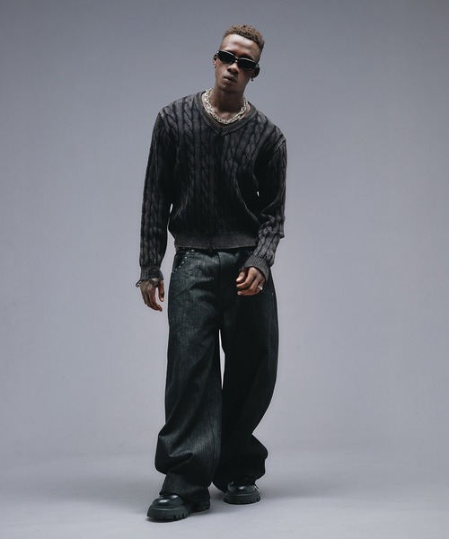 ANDER HUNK（アンダーハンク）の「Faded Cable V-neck Knit / フェードケーブルVネックニット（ニット/セーター・メンズ・ブラック/その他・MEDIUM/LARGE）」の8枚目の写真