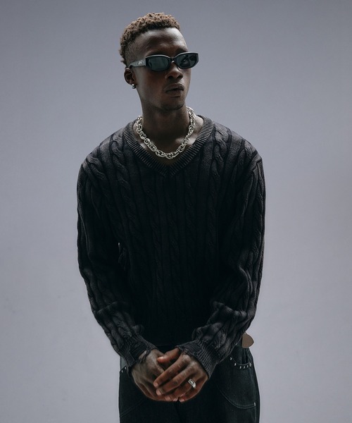 ANDER HUNK（アンダーハンク）の「Faded Cable V-neck Knit / フェードケーブルVネックニット（ニット/セーター・メンズ・ブラック/その他・MEDIUM/LARGE）」の4枚目の写真