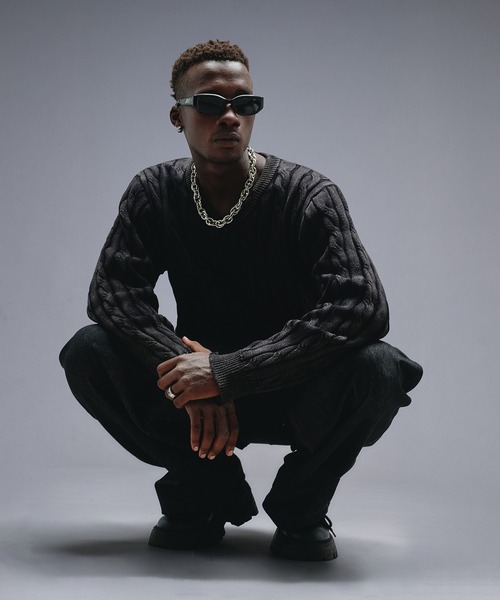 ANDER HUNK（アンダーハンク）の「Faded Cable V-neck Knit / フェードケーブルVネックニット（ニット/セーター・メンズ・ブラック/その他・MEDIUM/LARGE）」の6枚目の写真