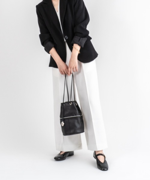 marco masi（マルコマージ）の「【MARCO MASI/マルコ・マージ】巾着　ショルダーバッグ　バケツバッグ　本革（ショルダーバッグ・レディース・シルバー/ベージュ系その他/ブラック・FREE）」の6枚目の写真