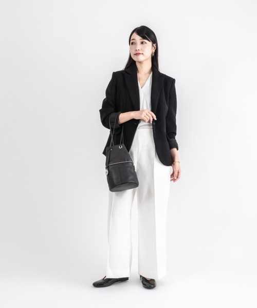 marco masi（マルコマージ）の「【MARCO MASI/マルコ・マージ】巾着　ショルダーバッグ　バケツバッグ　本革（ショルダーバッグ・レディース・シルバー/ベージュ系その他/ブラック・FREE）」の8枚目の写真