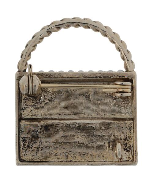 Te chichi（テチチ）の「ミニバッグブローチ（ネックレス・レディース・シルバー・F）」の4枚目の写真