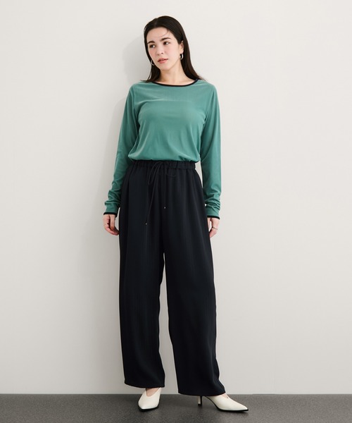 le cercle ADAM ET ROPE'(ルセルクルアダムエロペ)の「ラメストライプワイドパンツ/セットアップ対応(その他パンツ・レディース・チャコールグレー/ベージュ/ネイビー・FREE)」の5枚目の写真