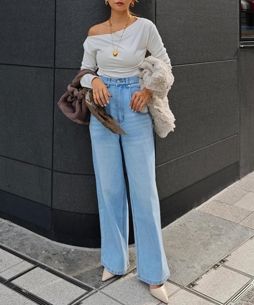 esutoreja（エストレジャ）の「ワンショルダーロングスリーブトップス（Tシャツ/カットソー・レディース・ベージュ/ブラック/アイボリー・FREE）」の6枚目の写真