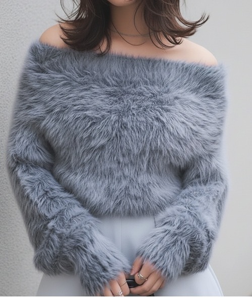 Lateru（ラテル）の「ミックスシャギーフェザーオフショルニットトップス ふんわり着心地とセクシーな露肩が融合した大人のフェミニンアイテム（ニット/セーター・レディース・クリーム/グレー・FREE）」の12枚目の写真