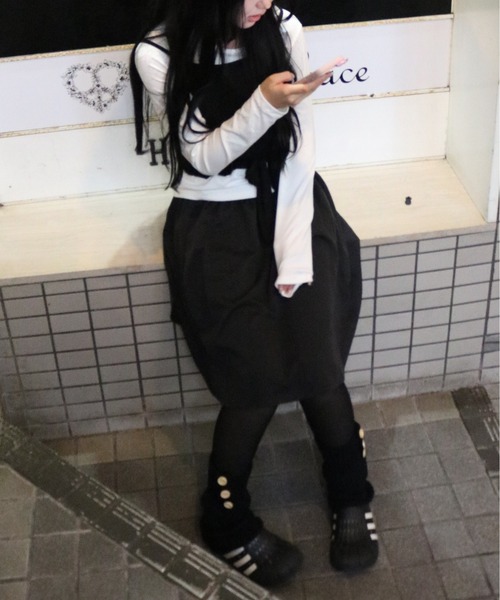 Vini（ヴィニ）の「レイヤード キャミソール セット（Tシャツ/カットソー・レディース・ホワイト×ブラック・MEDIUM）」の9枚目の写真