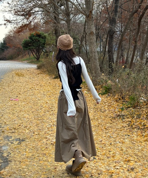 Vini（ヴィニ）の「レイヤード キャミソール セット（Tシャツ/カットソー・レディース・ホワイト×ブラック・MEDIUM）」の7枚目の写真