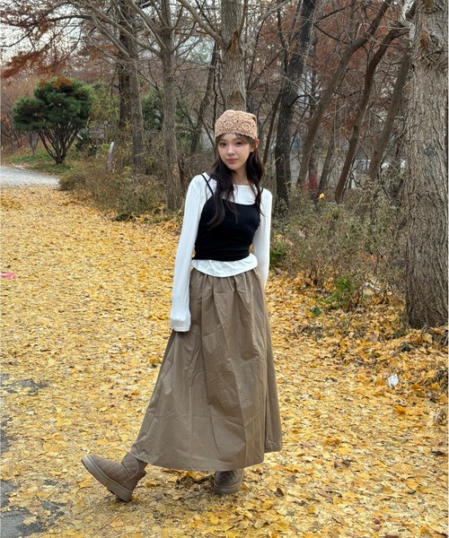 Vini（ヴィニ）の「レイヤード キャミソール セット（Tシャツ/カットソー・レディース・ホワイト×ブラック・MEDIUM）」の14枚目の写真