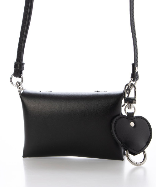 cache cache（カシュ カシュ）の「カシュカシュ cachecache / ハートマイクロチャームショルダー（ショルダーバッグ・レディース・シルバー/ブラック/レッド・FREE）」の7枚目の写真