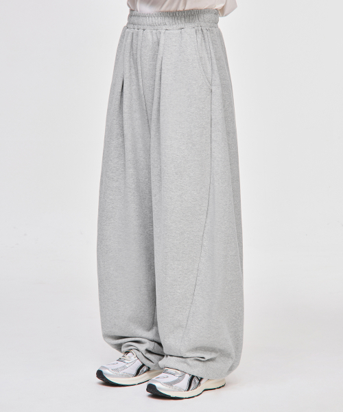 SIGNATURE（シグネチャ）の「カーブドトレーニングパンツ[グレー]（スウェットパンツ・レディース・その他・MEDIUM/LARGE）」の5枚目の写真