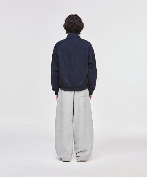 SIGNATURE（シグネチャ）の「カーブドトレーニングパンツ[グレー]（スウェットパンツ・レディース・その他・MEDIUM/LARGE）」の9枚目の写真