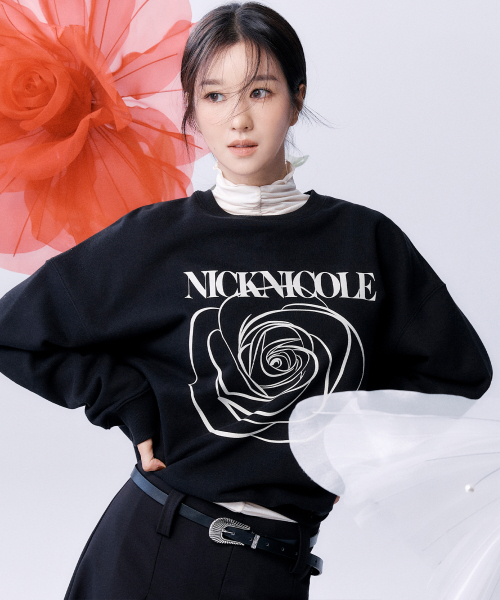 NICK&NICOLE（ニックアンドニコール）の「NICOLE ROSE PRINTING SWEATSHIRT_BLACK CREAM（スウェット・レディース・その他・FREE）」の3枚目の写真