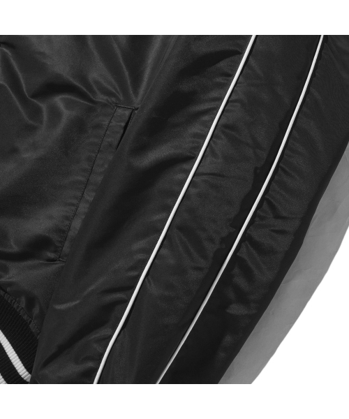 F.ILLUMINATE(フィルミネイト)の「カーブドロゴバスティジャケット-ブラック(スタジャン・レディース・その他・SMALL/MEDIUM/LARGE)」の8枚目の写真