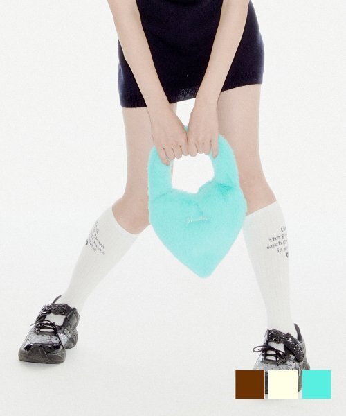 YOUHEE(ユヒ)の「YOUHEE FUR HEART MINI BAG IVORY(トートバッグ・レディース・その他・FREE)」の1枚目の写真