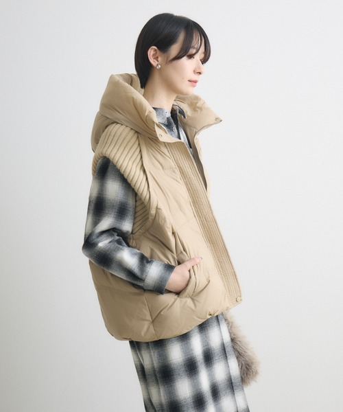 値下げ！新品未使用！フード付きニットドッキング ダウンベスト ベージュ セール】ニットドッキング中綿ベスト（ダウンベスト）｜Paradise