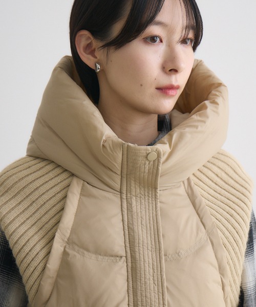 ニットドッキングダウンベスト フード ダウンベスト ベージュ フード付き セール】ニットドッキング中綿ベスト（ダウンベスト）｜Paradise