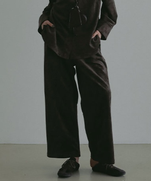 ETRETOKYO フェイクスウェードリラクシーパンツ フェイクスウェードリラクシーパンツ（その他パンツ）｜ETRE TOKYO