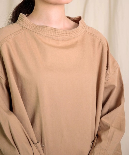 Brocante（ブロカント）の「[Brocante / ブロカント] 20/16オックス ペシュールスモック（シャツ/ブラウス・レディース・ベージュ/アイボリー/チャコールグレー・2）」の7枚目の写真