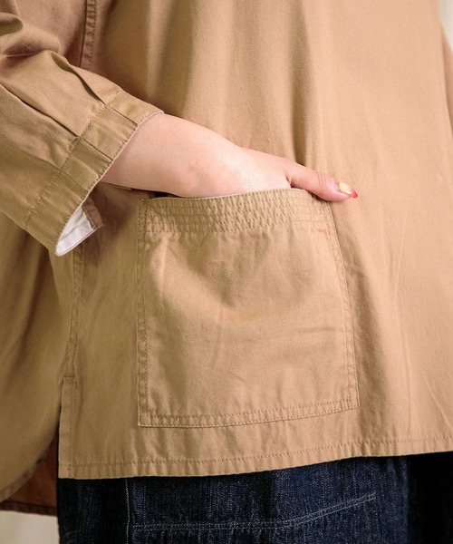 Brocante（ブロカント）の「[Brocante / ブロカント] 20/16オックス ペシュールスモック（シャツ/ブラウス・レディース・ベージュ/アイボリー/チャコールグレー・2）」の8枚目の写真