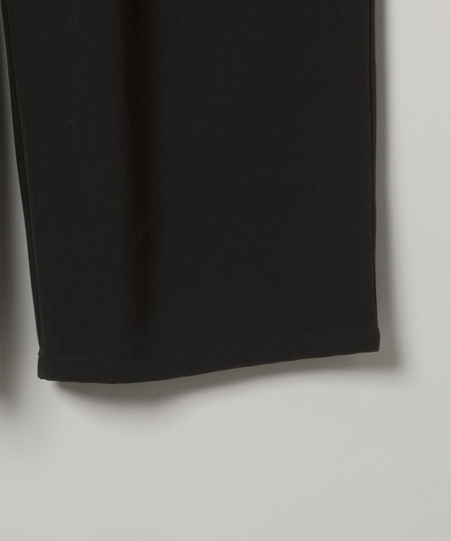 PAGEBOY(ページボーイ)の「イージーケアタックワイドパンツ 【セットアップ対応】(デニムパンツ・レディース・チャコールグレー/ブラック/グレイッシュベージュ・MEDIUM/SMALL)」の7枚目の写真