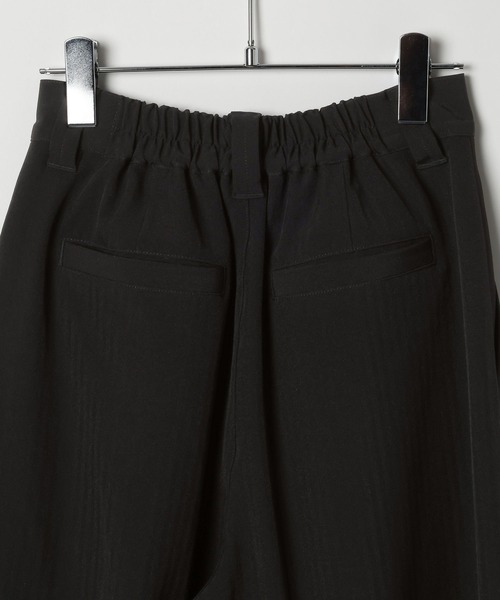 PAGEBOY(ページボーイ)の「イージーケアタックワイドパンツ 【セットアップ対応】(デニムパンツ・レディース・チャコールグレー/ブラック/グレイッシュベージュ・MEDIUM/SMALL)」の8枚目の写真