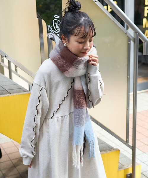 森くま様リクエスト２点おまとめ　ジャケット マフラー セール】ボリューム チェック フリンジマフラー（マフラー）｜FREAK'S