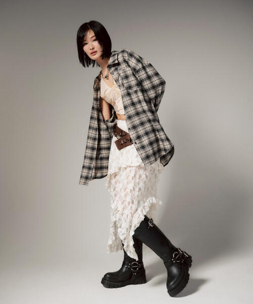 ROYAL FLASH（ロイヤルフラッシュ）の「MITSUKI/ミツキ/ベルト付きレーススカート（スカート・レディース・ブラック/ホワイト・F）」の18枚目の写真