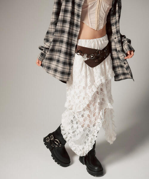 ROYAL FLASH（ロイヤルフラッシュ）の「MITSUKI/ミツキ/ベルト付きレーススカート（スカート・レディース・ブラック/ホワイト・F）」の2枚目の写真