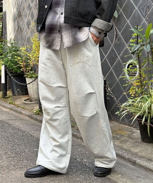 CIAOPANIC（チャオパニック）の「カットレイヤーロゴスタッズスウェットパンツ（その他パンツ・レディース・ネイビー/グレー・LARGE/MEDIUM）」の9枚目の写真