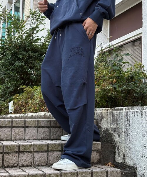 CIAOPANIC（チャオパニック）の「カットレイヤーロゴスタッズスウェットパンツ（その他パンツ・レディース・ネイビー/グレー・LARGE/MEDIUM）」の22枚目の写真