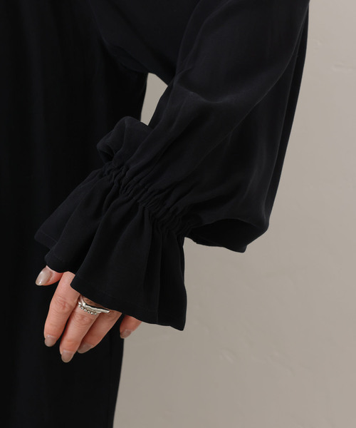JOURNAL STANDARD LUXE（ジャーナルスタンダード　ラックス）の「Cu/Rローン フリルパフブラウス（シャツ/ブラウス・レディース・ブラック/ブラック系その他・FREE）」の22枚目の写真