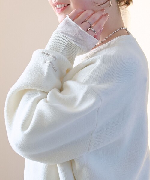 セール】【選べる6色展開 / スプリングカラー】袖刺繍 スウェット